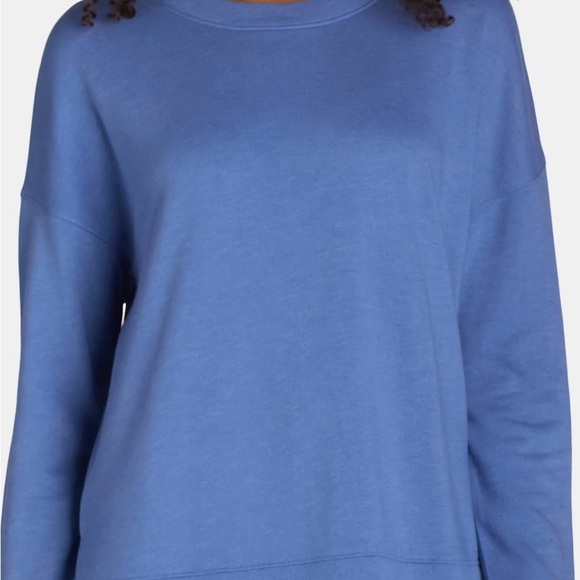 Women’s Blue Long Sleeve Sweatshirt with High Low Hem in Blue - Picture 6 of 6